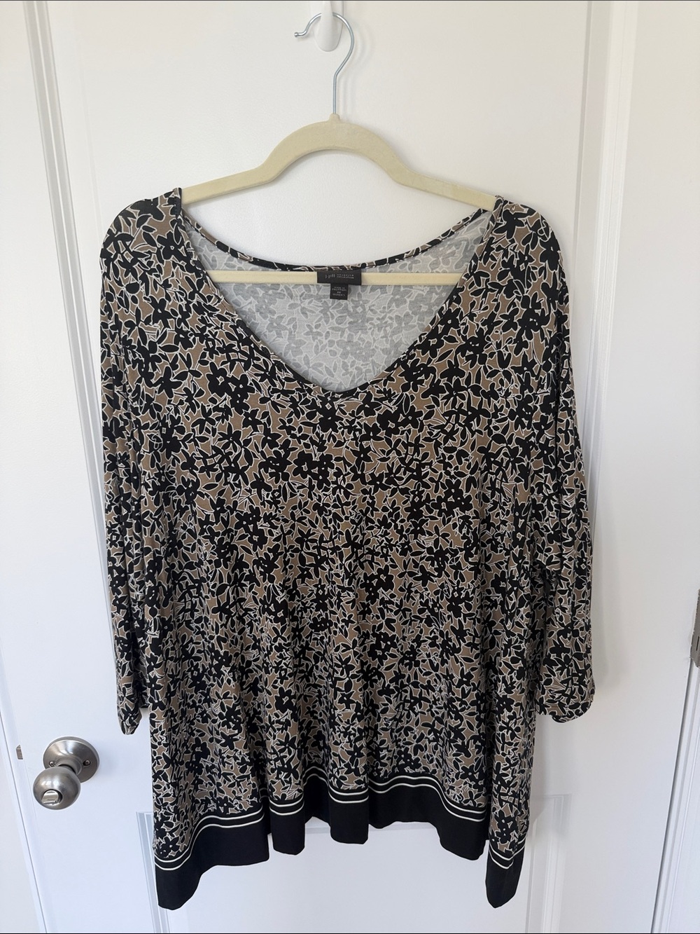 J. Jill Black and Taupe Floral Scoop-Neck Tunic